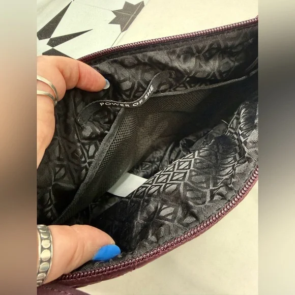 Athleta All About Quilted Berry Crossbody Bag - Picture 4 of 4